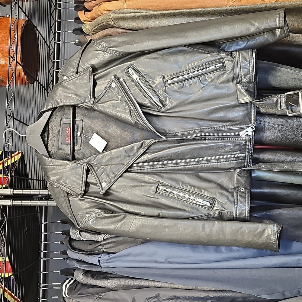 Leather moto jacket‎